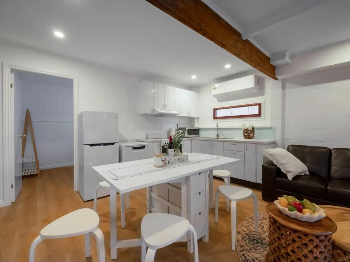 Holiday home Inner City 6Br Family Friendly House Highgate Hill Brisbane Australia